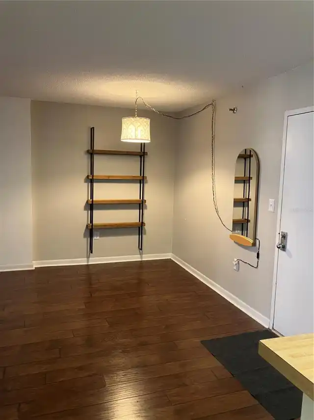 Listing Photo 17