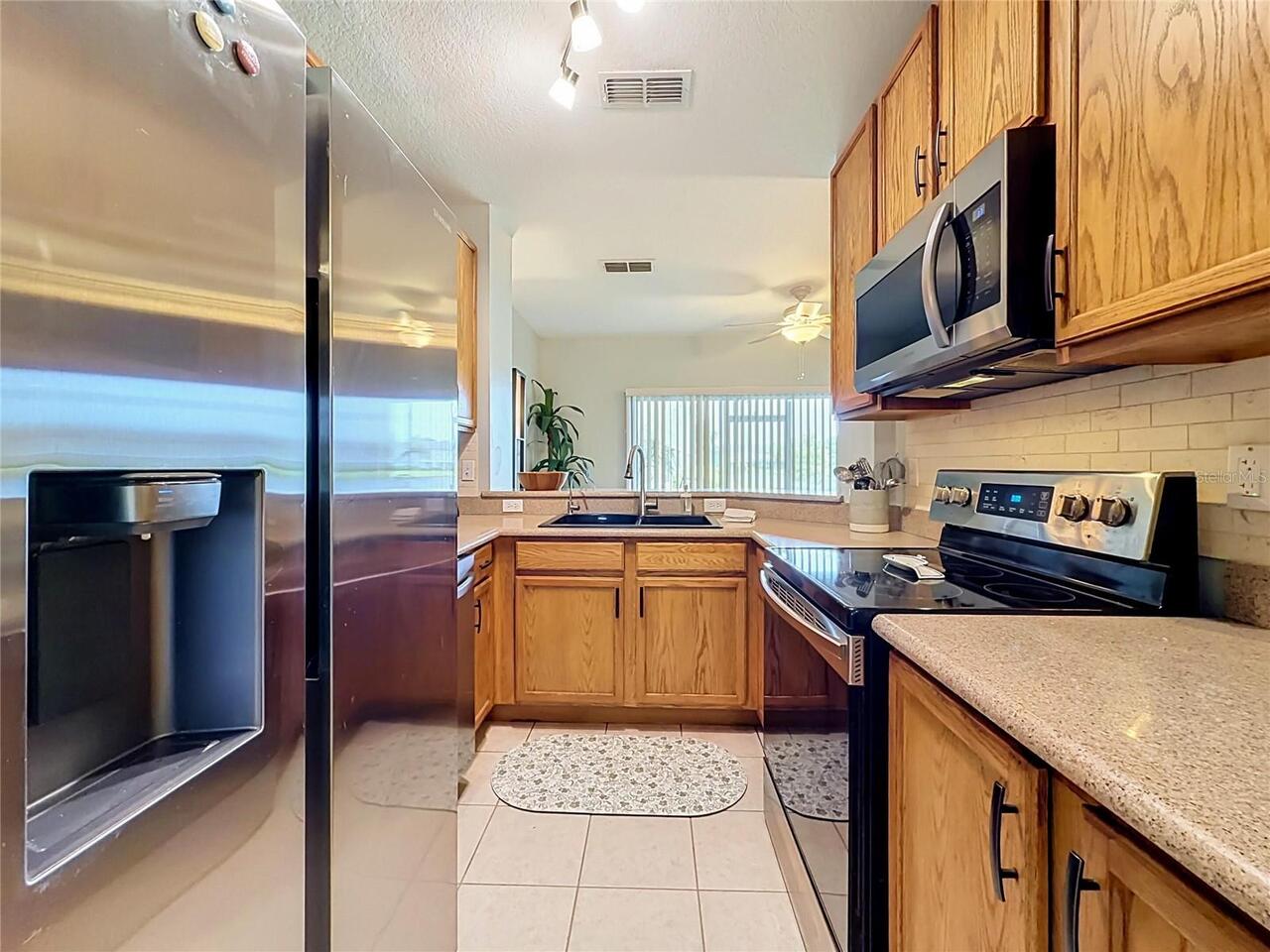 Listing Photo 12