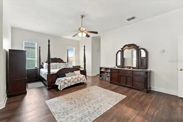 Listing Photo 25