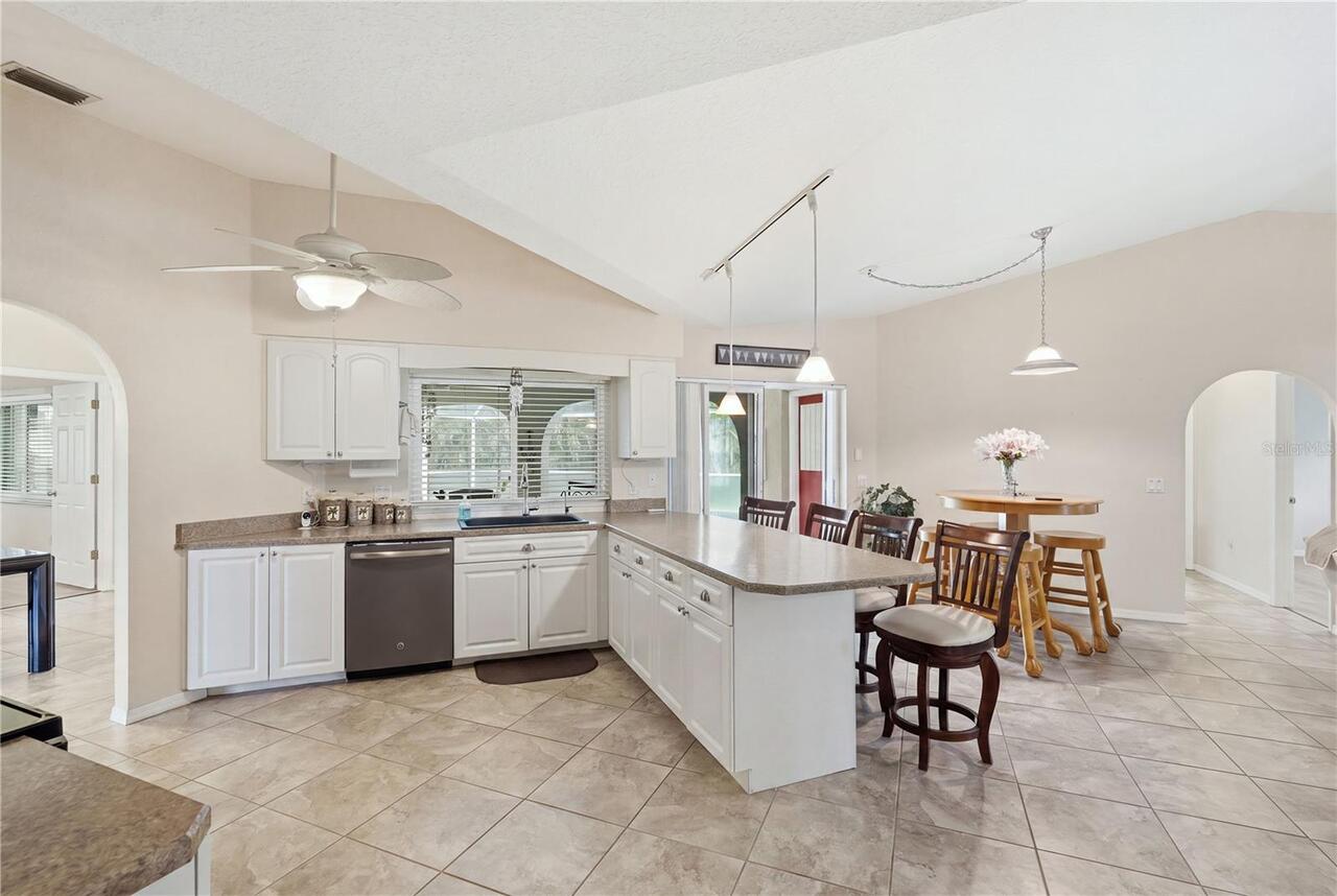 Listing Photo 17