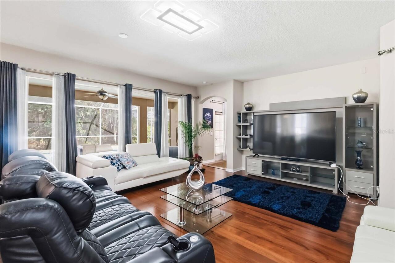 Listing Photo 16