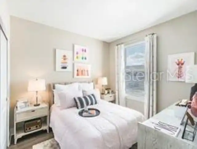 Listing Photo 10