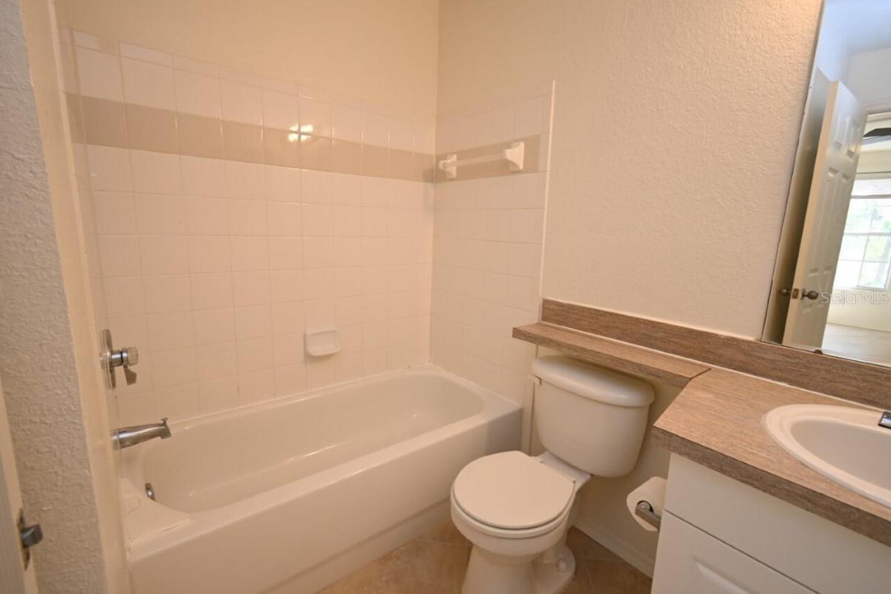 Listing Photo 12