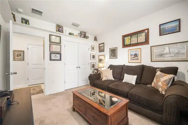Listing Photo 22