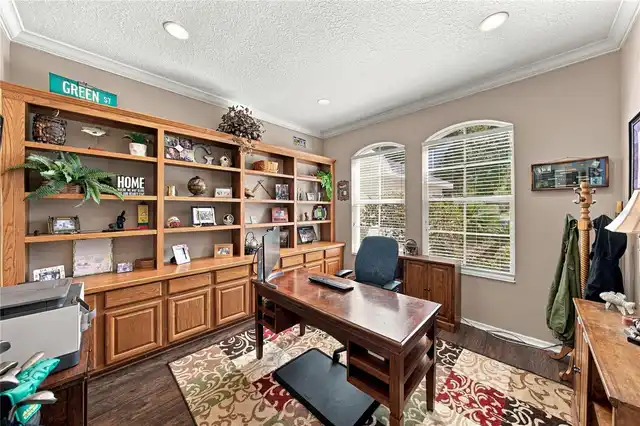Listing Photo 16
