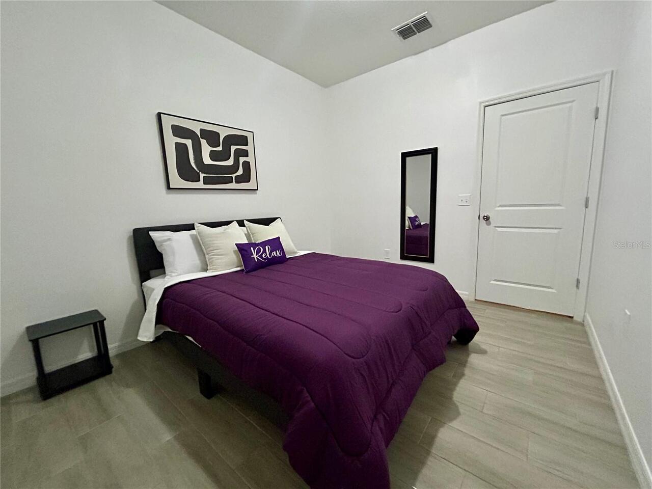 Listing Photo 9