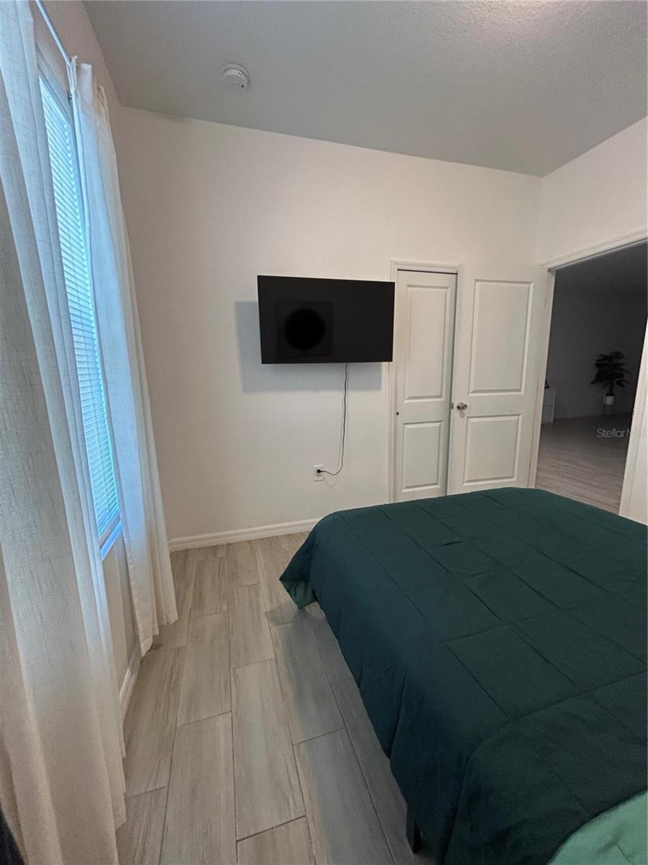 Listing Photo 14
