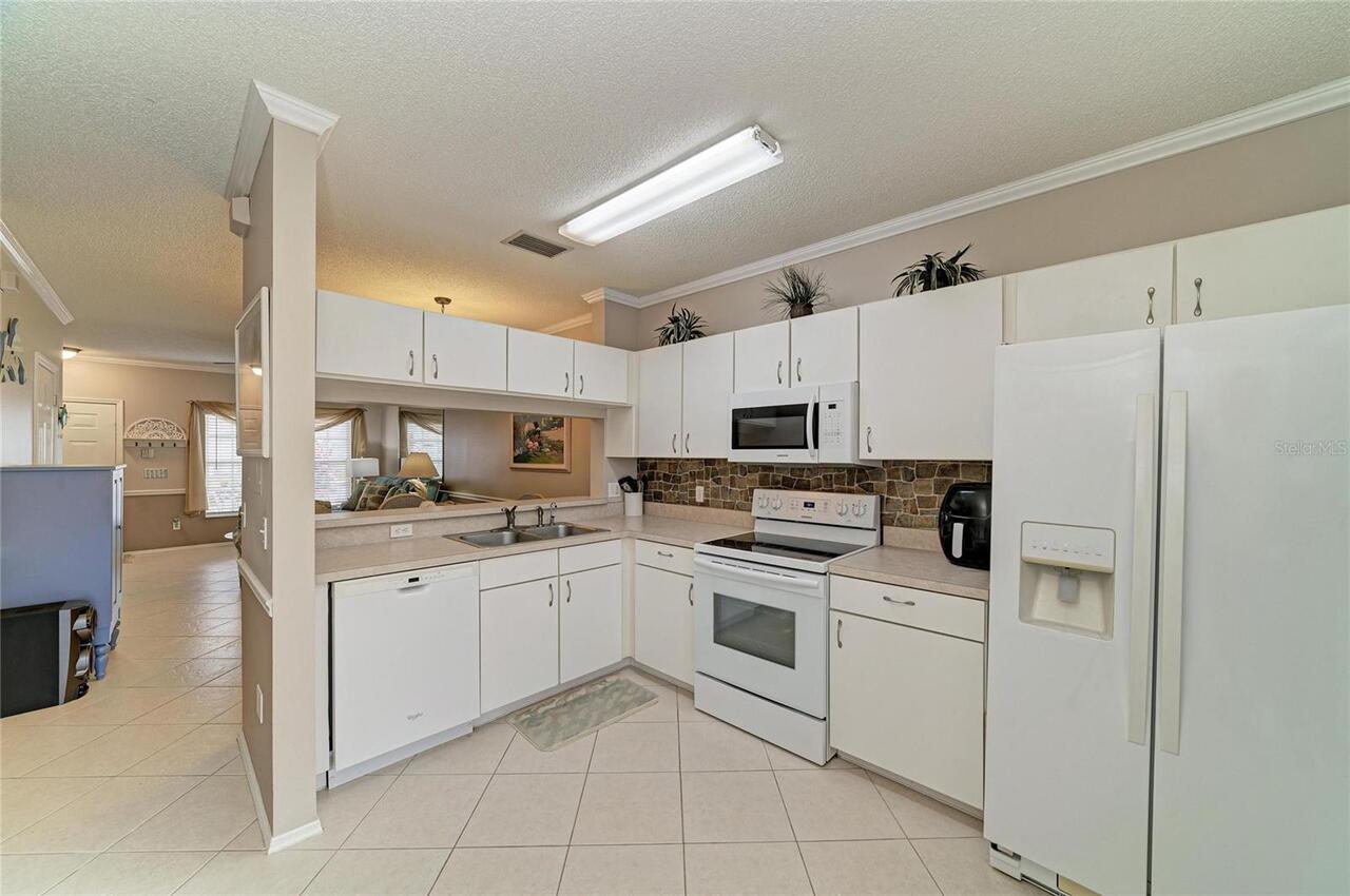 Listing Photo 17