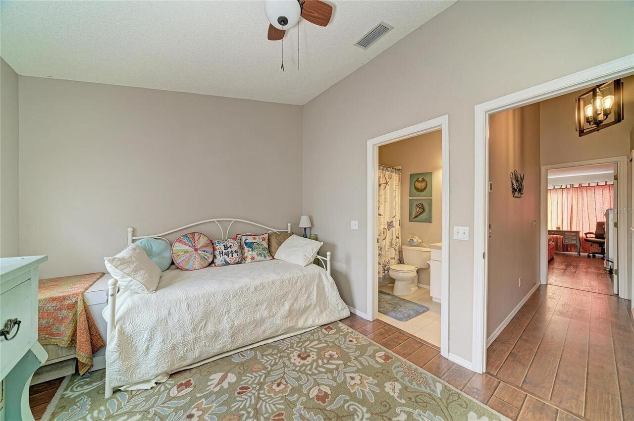 Listing Photo 26