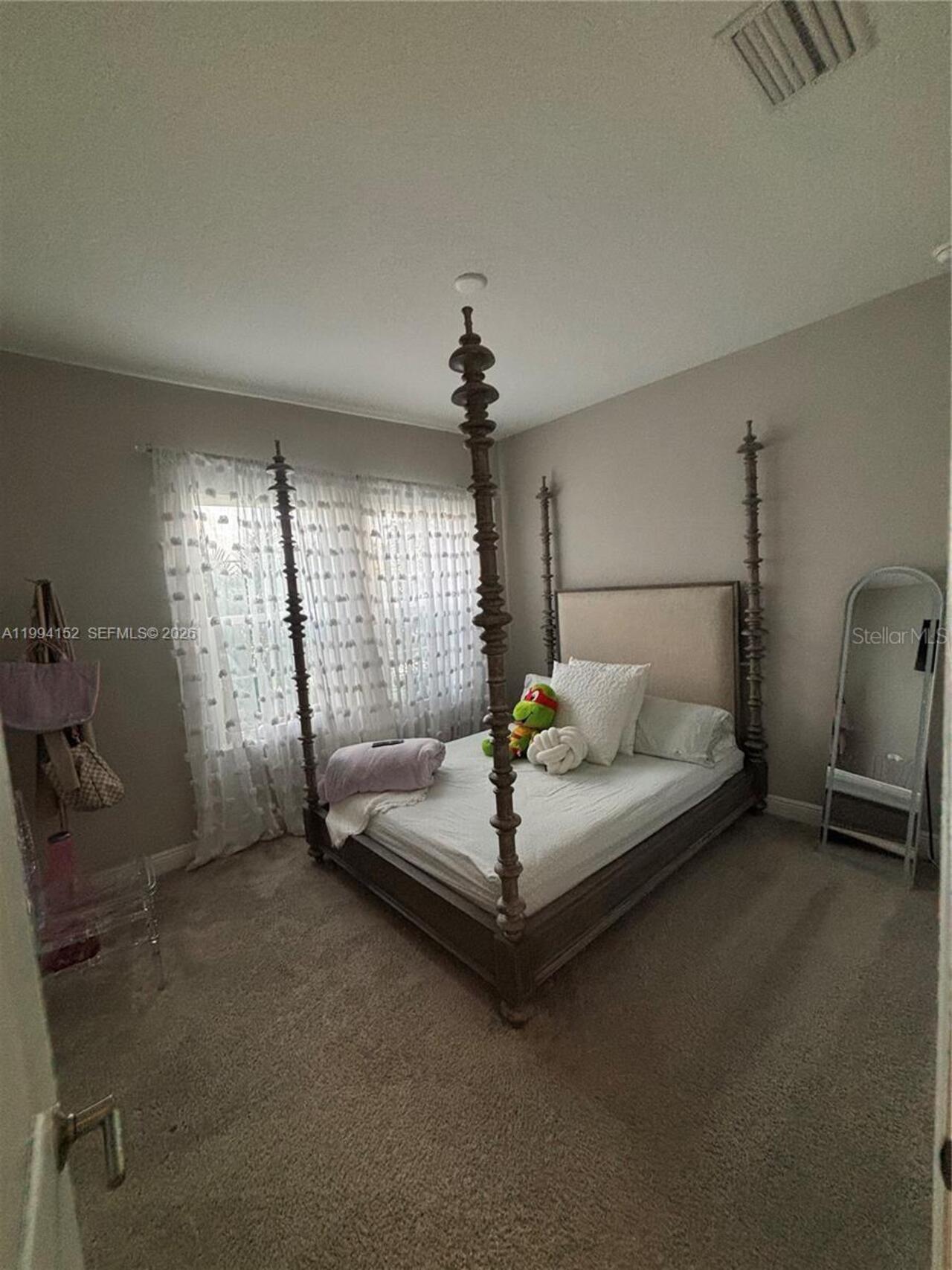 Listing Photo 15