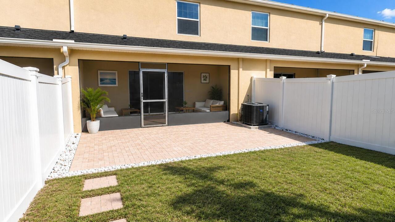 Listing Photo 14