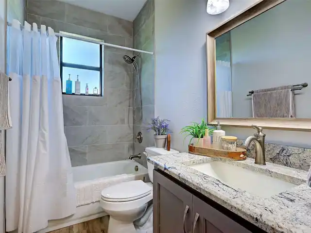 Listing Photo 37