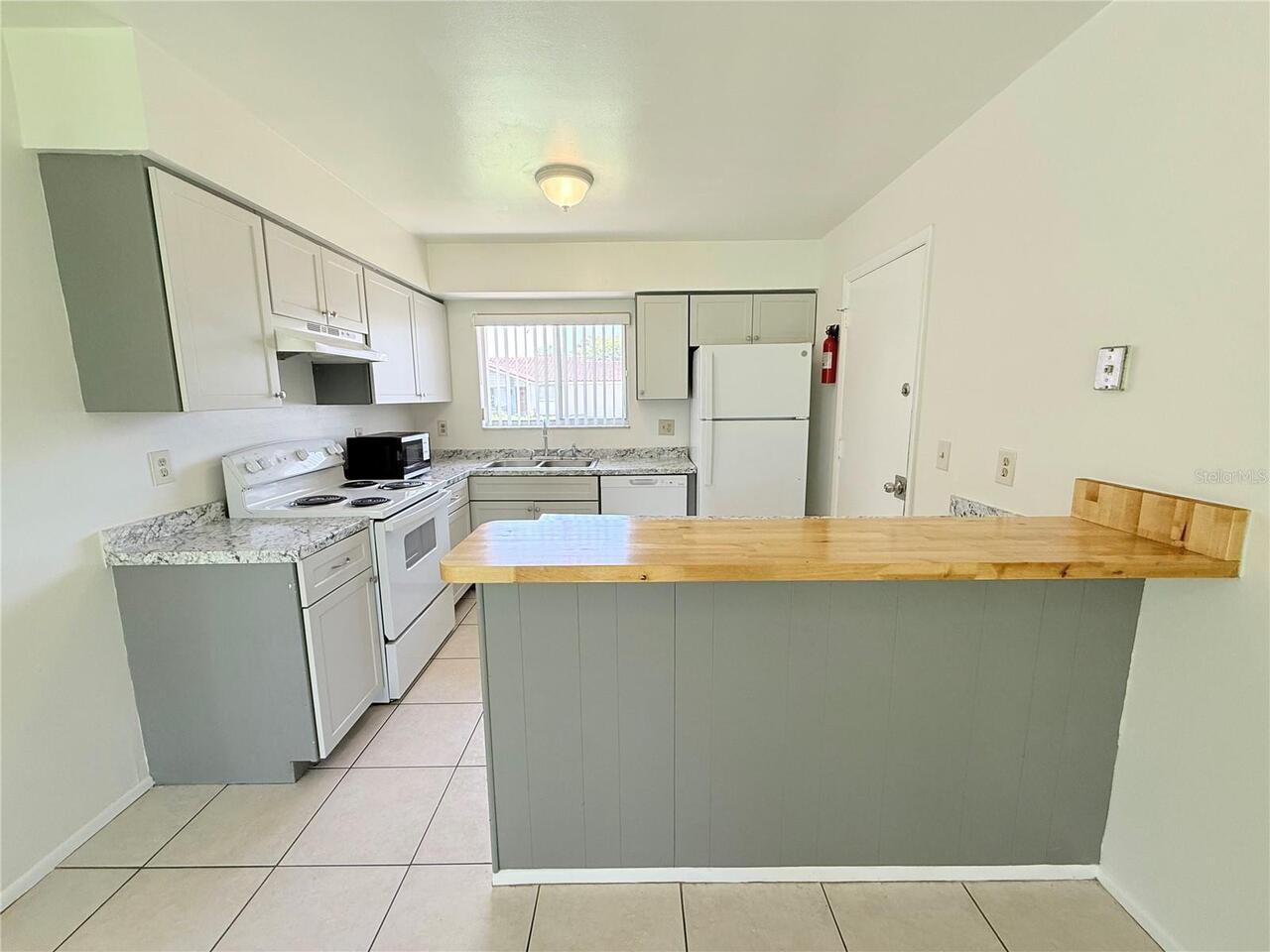Listing Photo 7