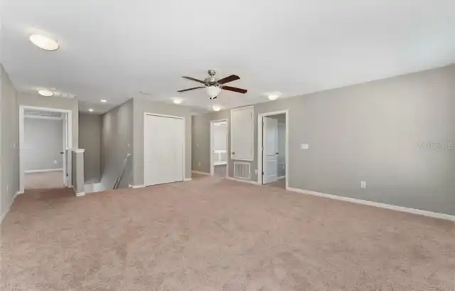 Listing Photo 10