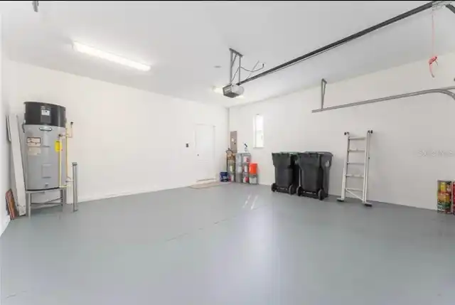 Listing Photo 12