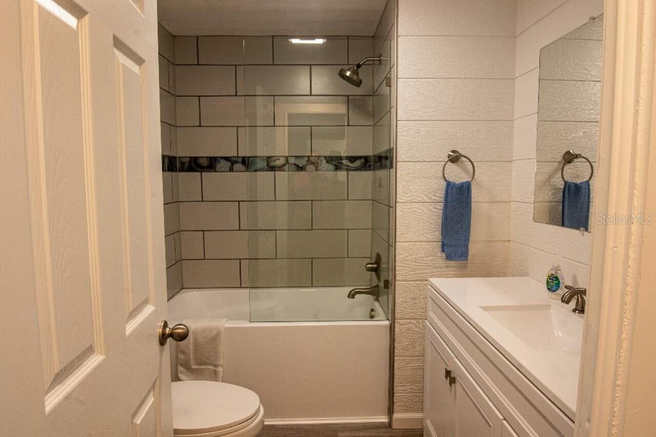 Listing Photo 10