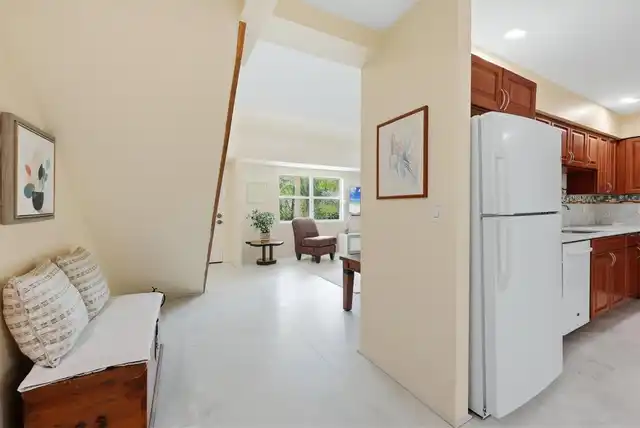 Listing Photo 22