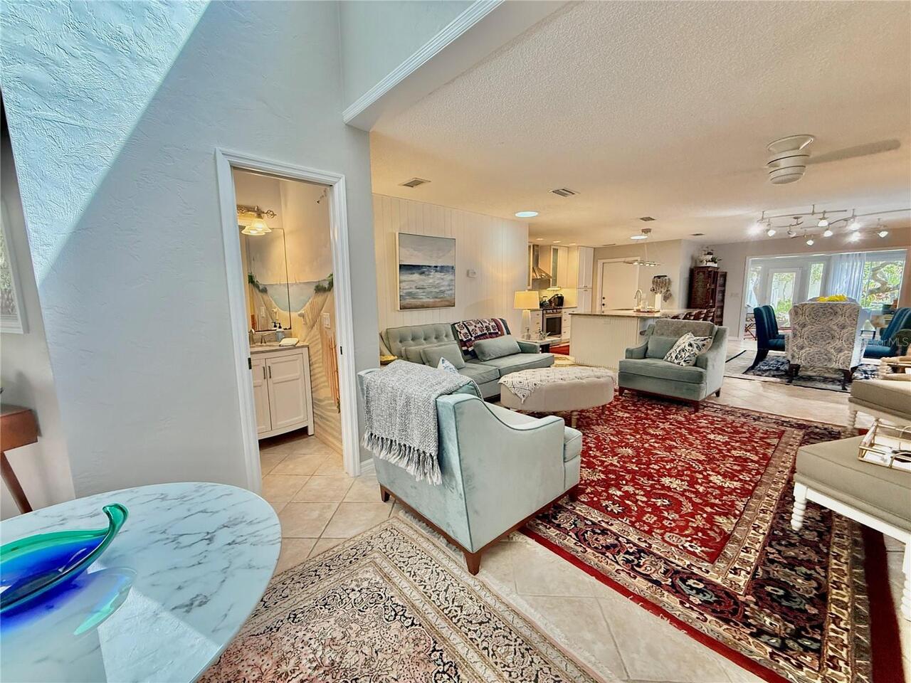 Listing Photo 9