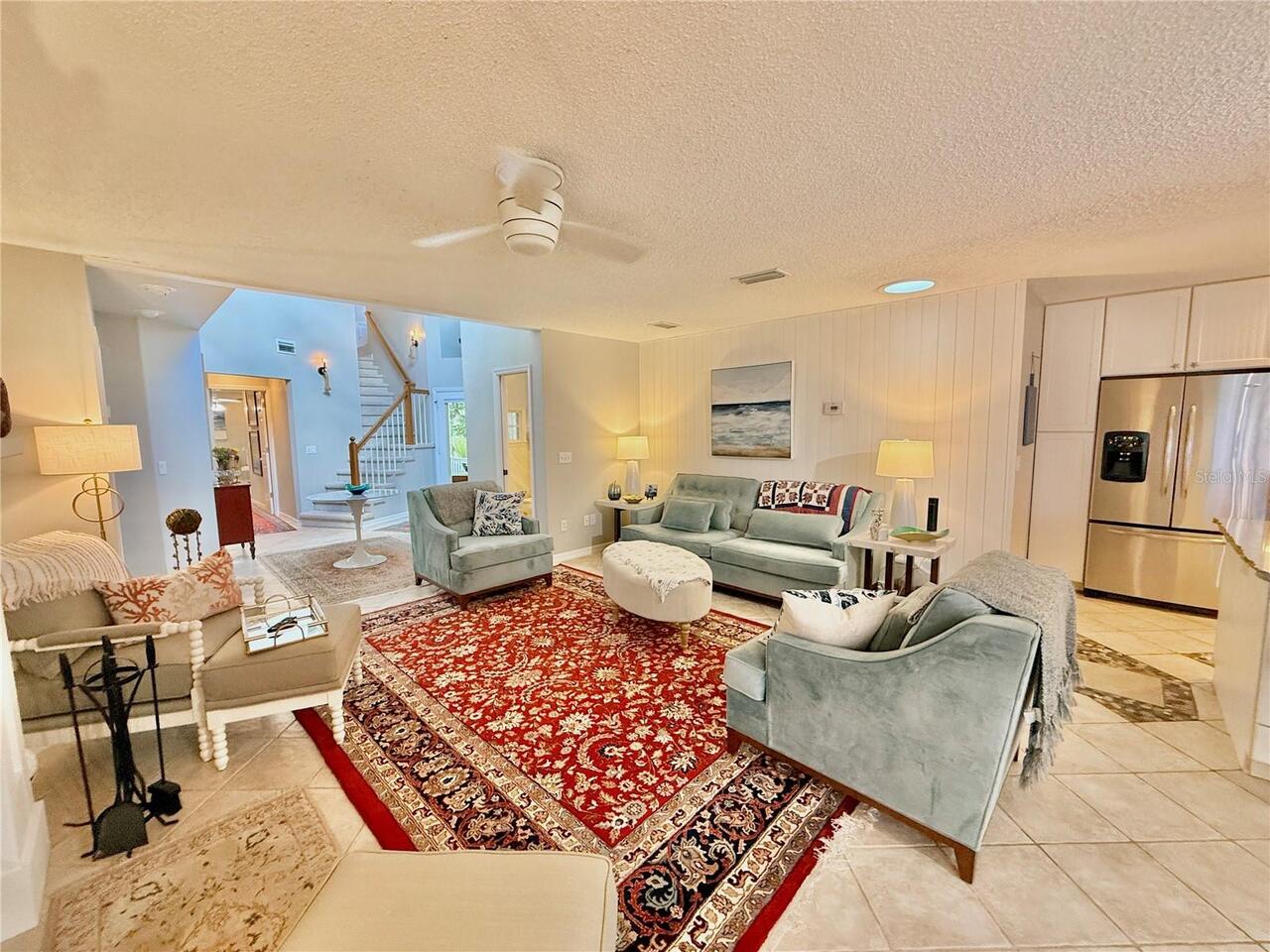 Listing Photo 11