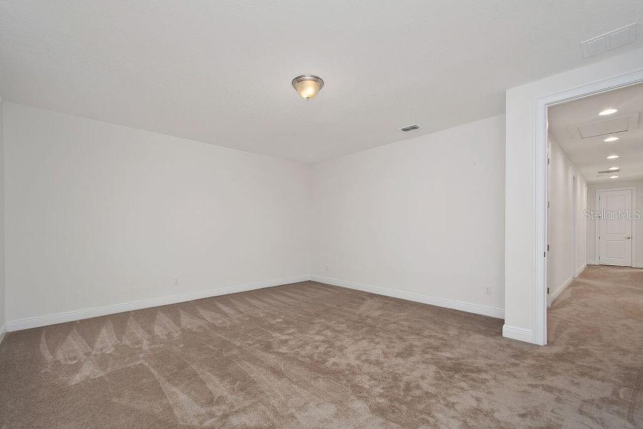 Listing Photo 24