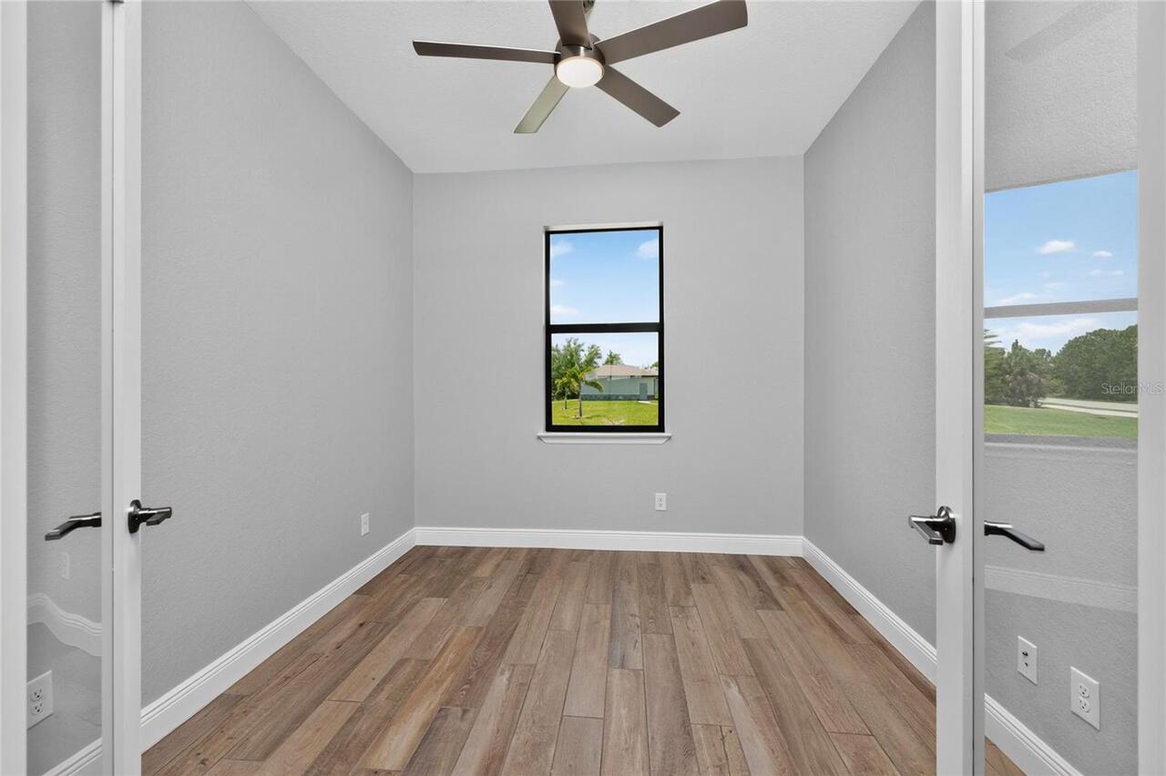 Listing Photo 9