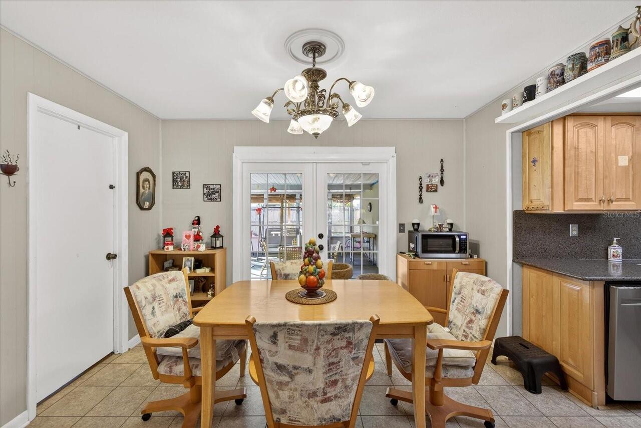 Listing Photo 11