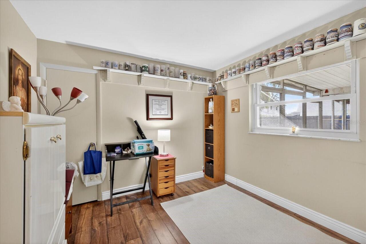 Listing Photo 16