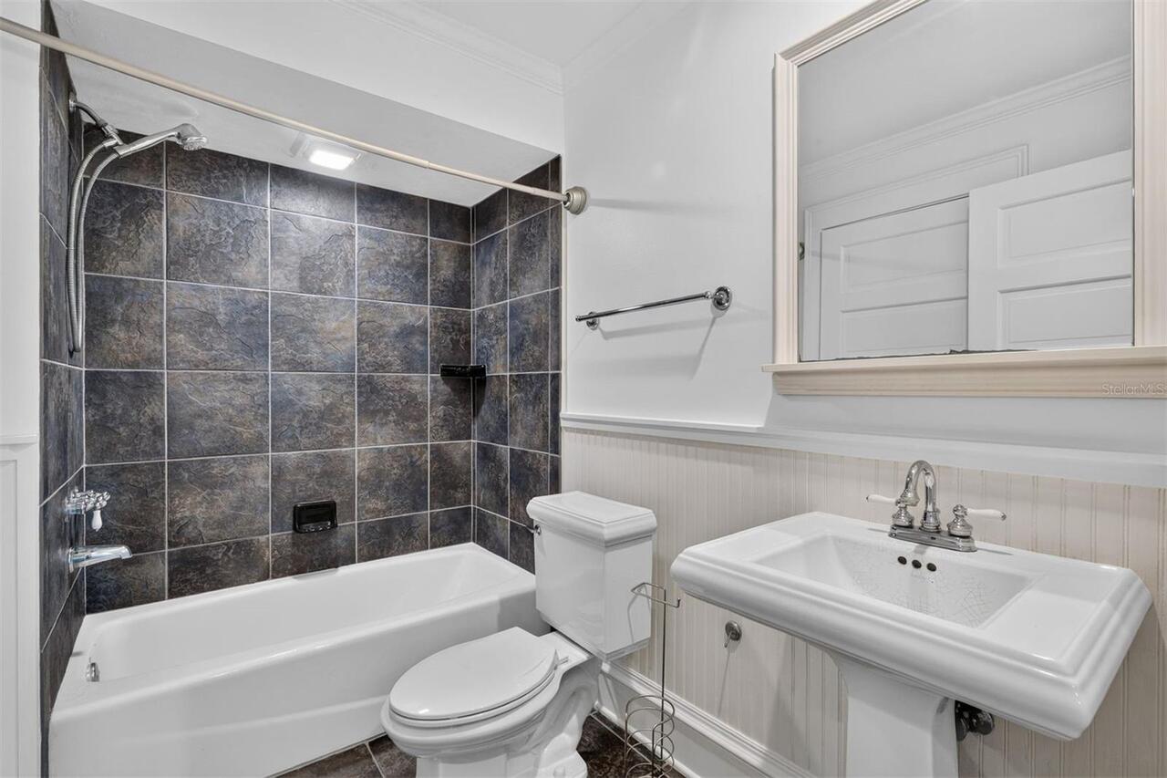Listing Photo 19