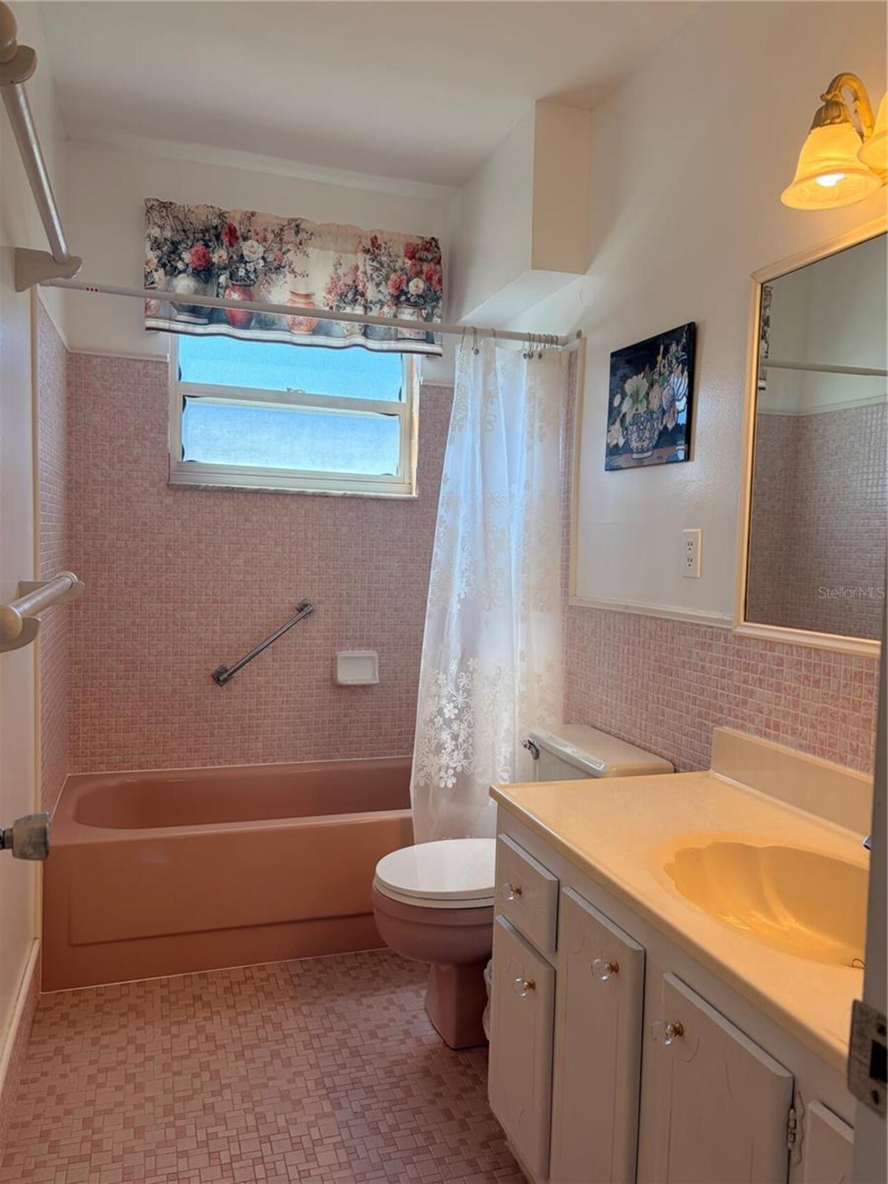 Listing Photo 17
