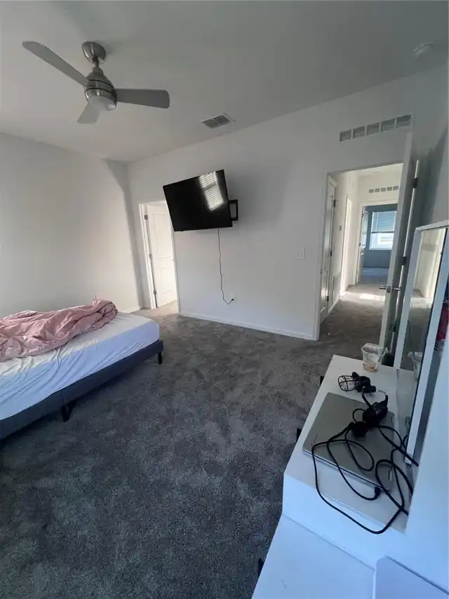 Listing Photo 12