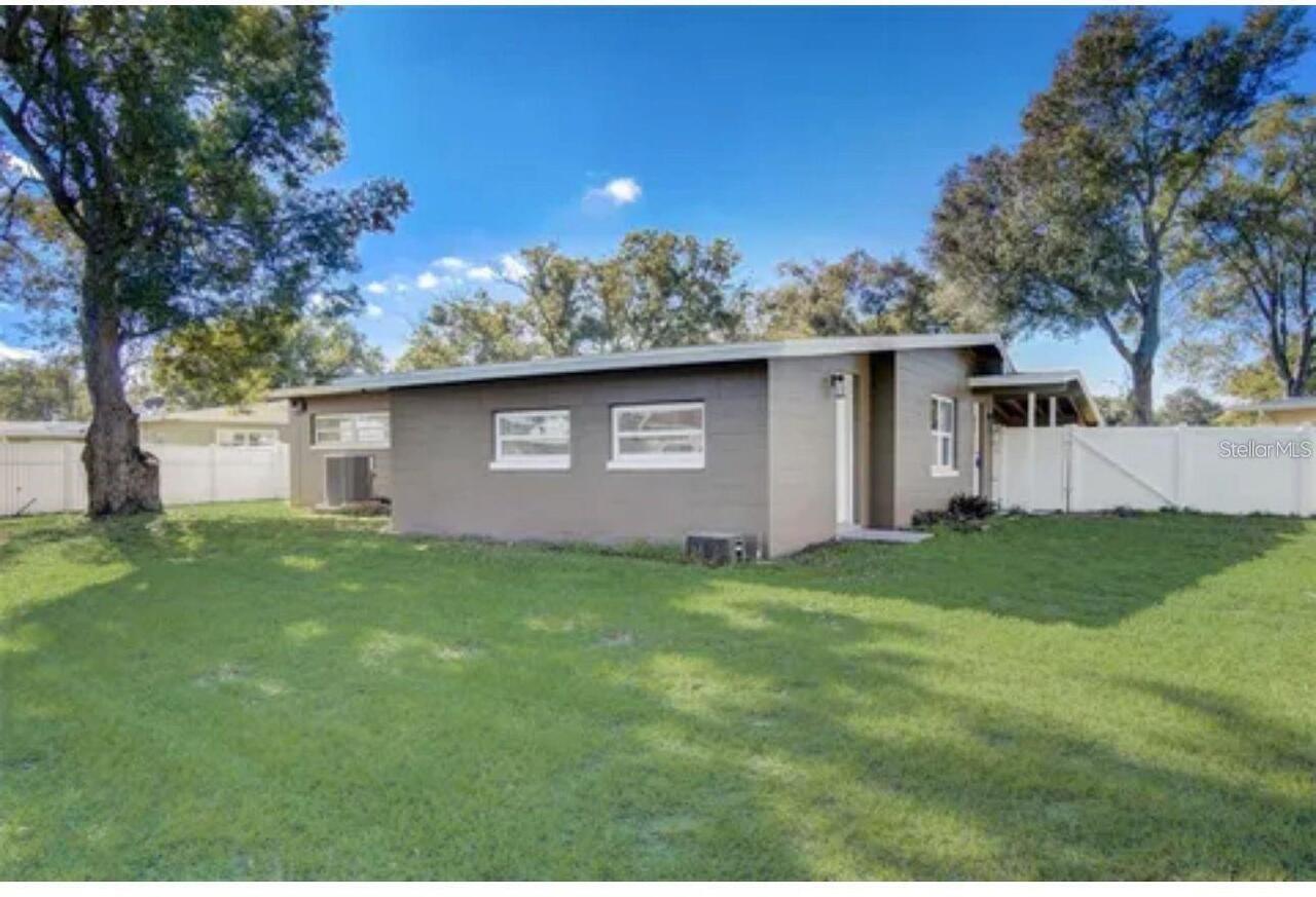 Listing Photo 16