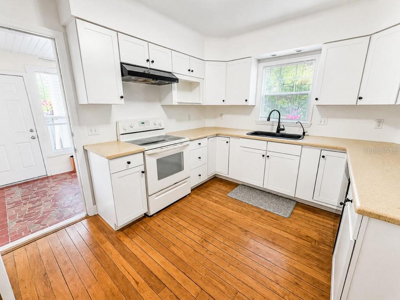 Listing Photo 18