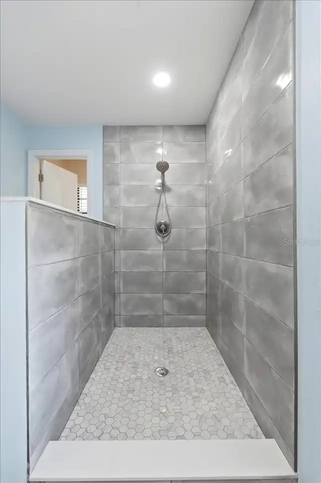 Listing Photo 20