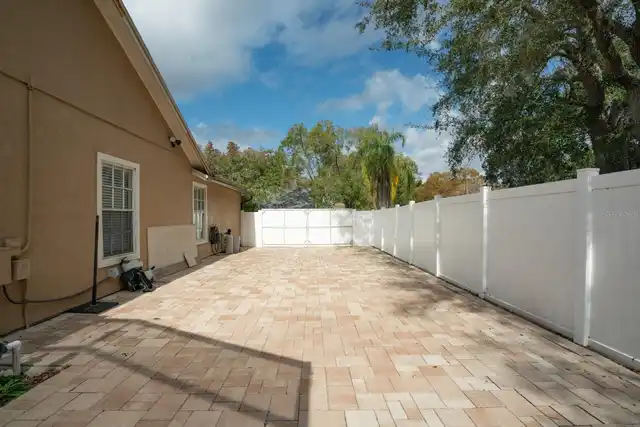 Listing Photo 28