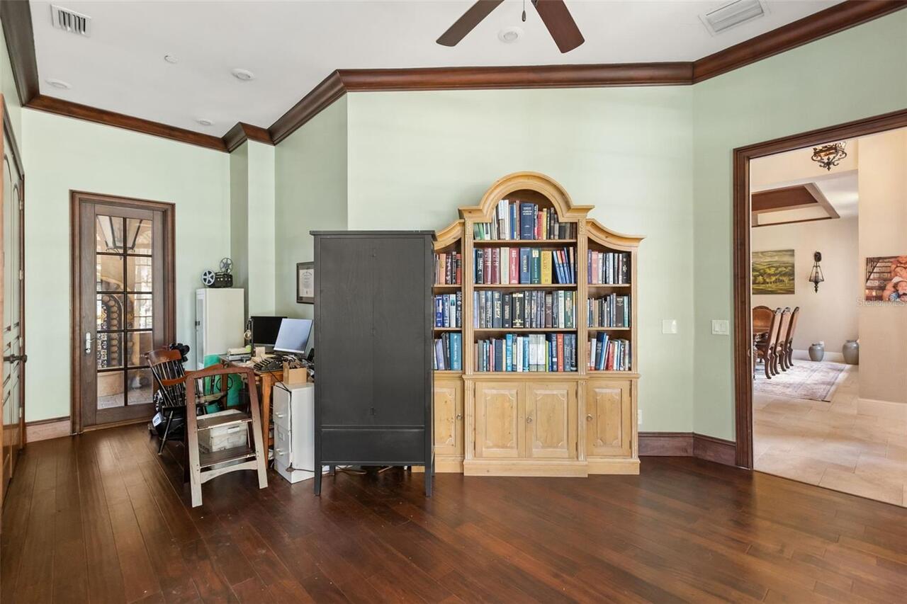 Listing Photo 18