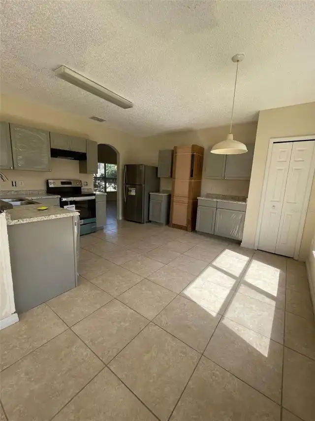 Listing Photo 7