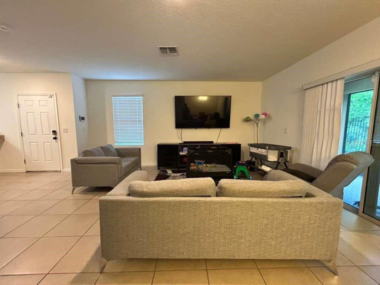 Listing Photo 7
