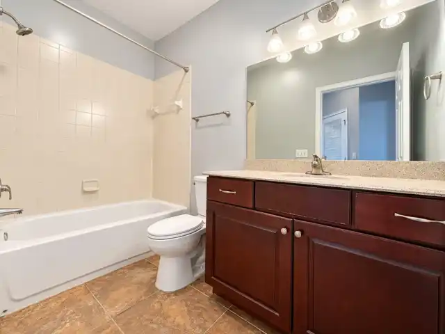 Listing Photo 9