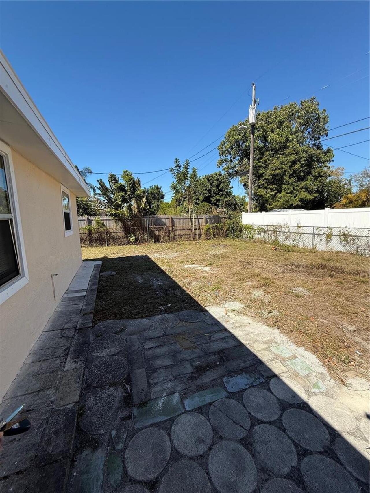 Listing Photo 15