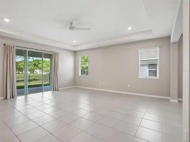 Listing Photo 7