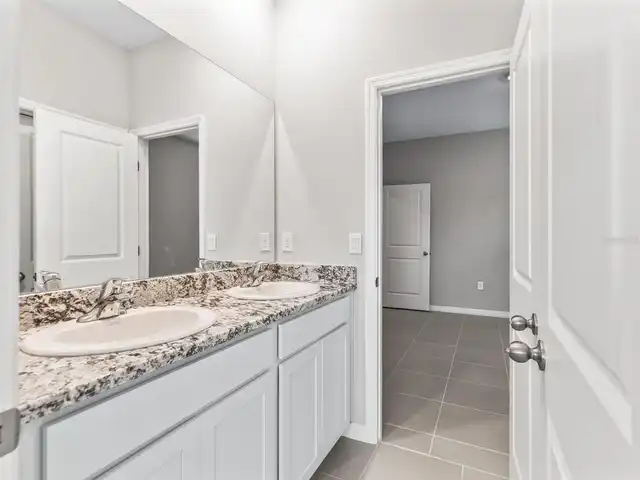 Listing Photo 15