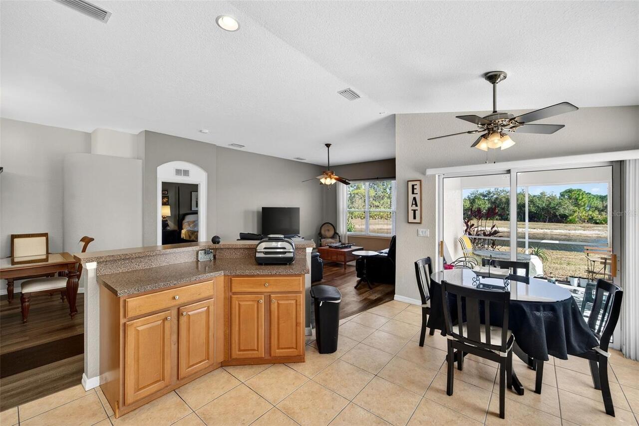 Listing Photo 14