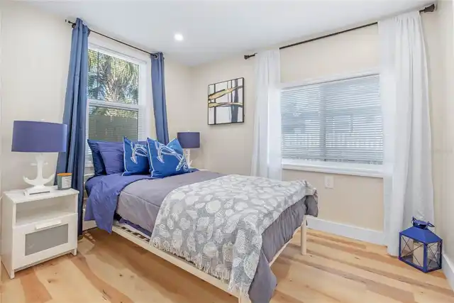 Listing Photo 8