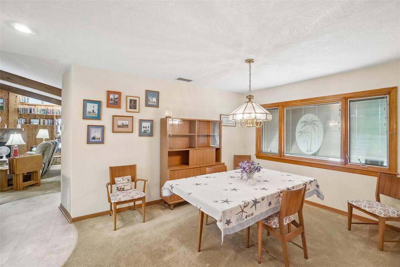 Listing Photo 10