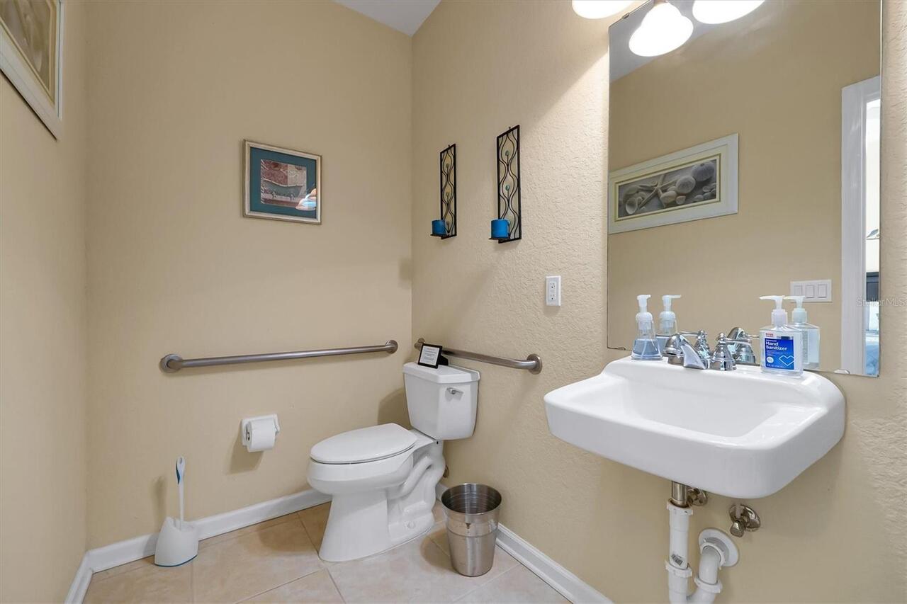 Listing Photo 10