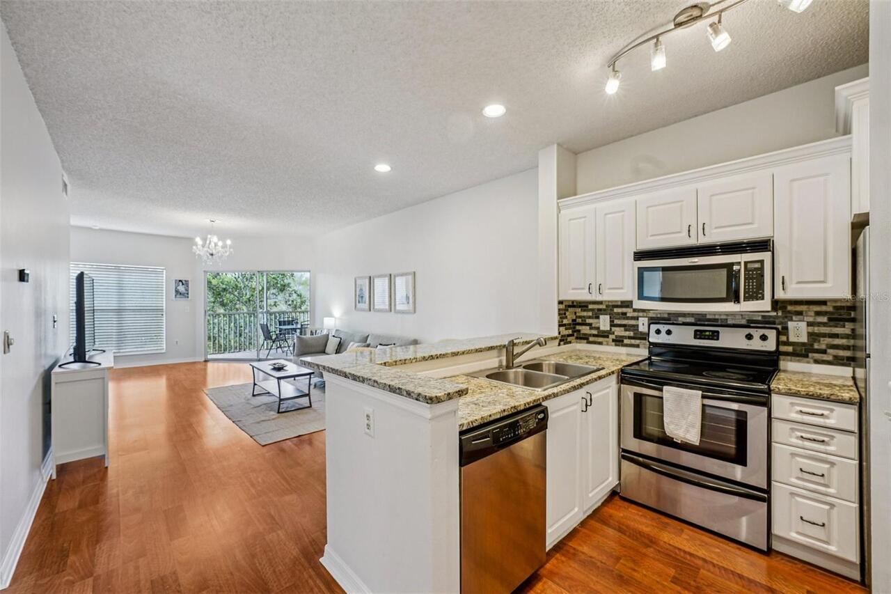 Listing Photo 10