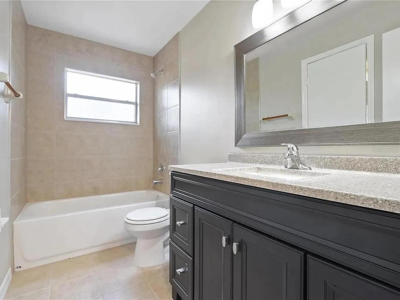 Listing Photo 11
