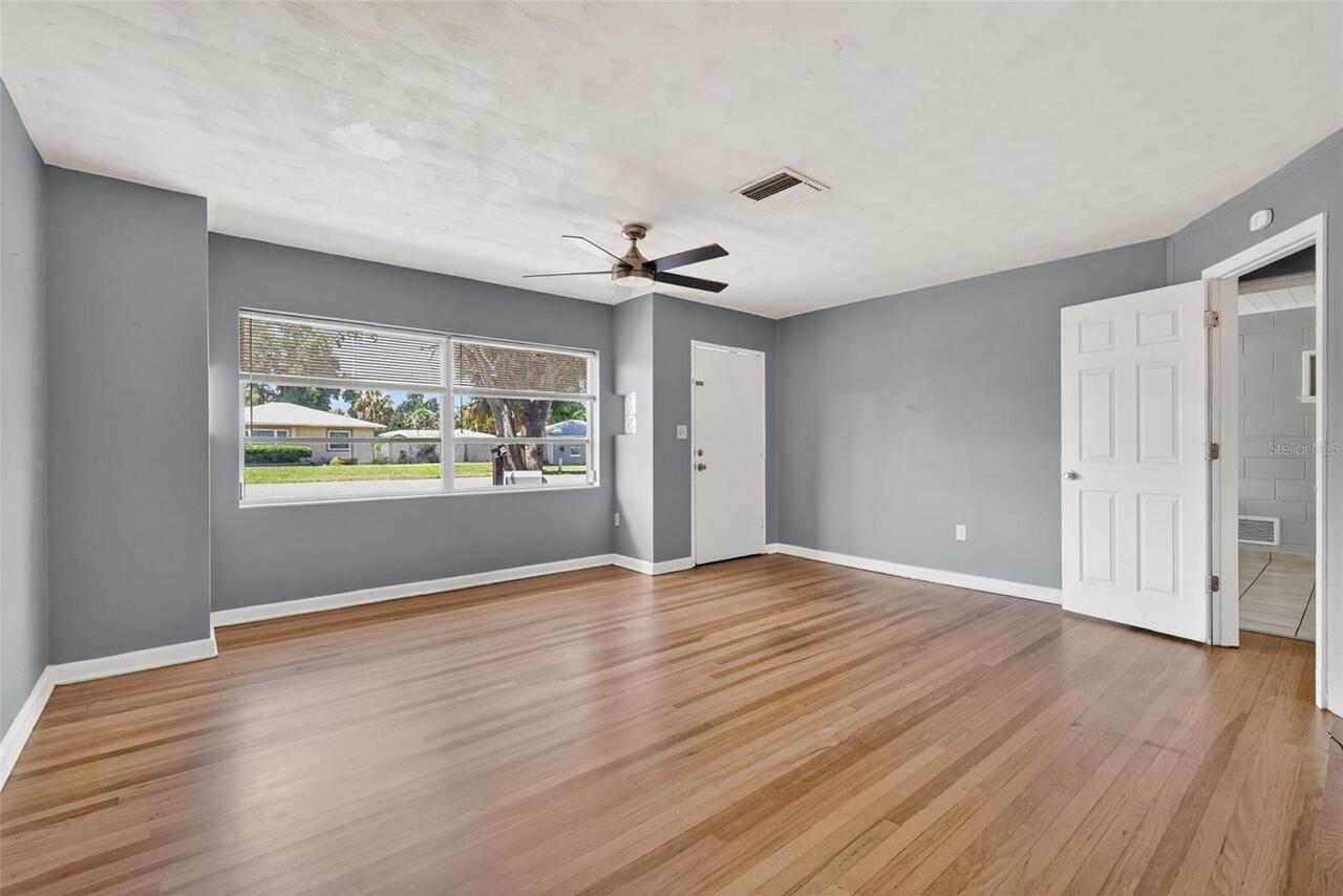 Listing Photo 7