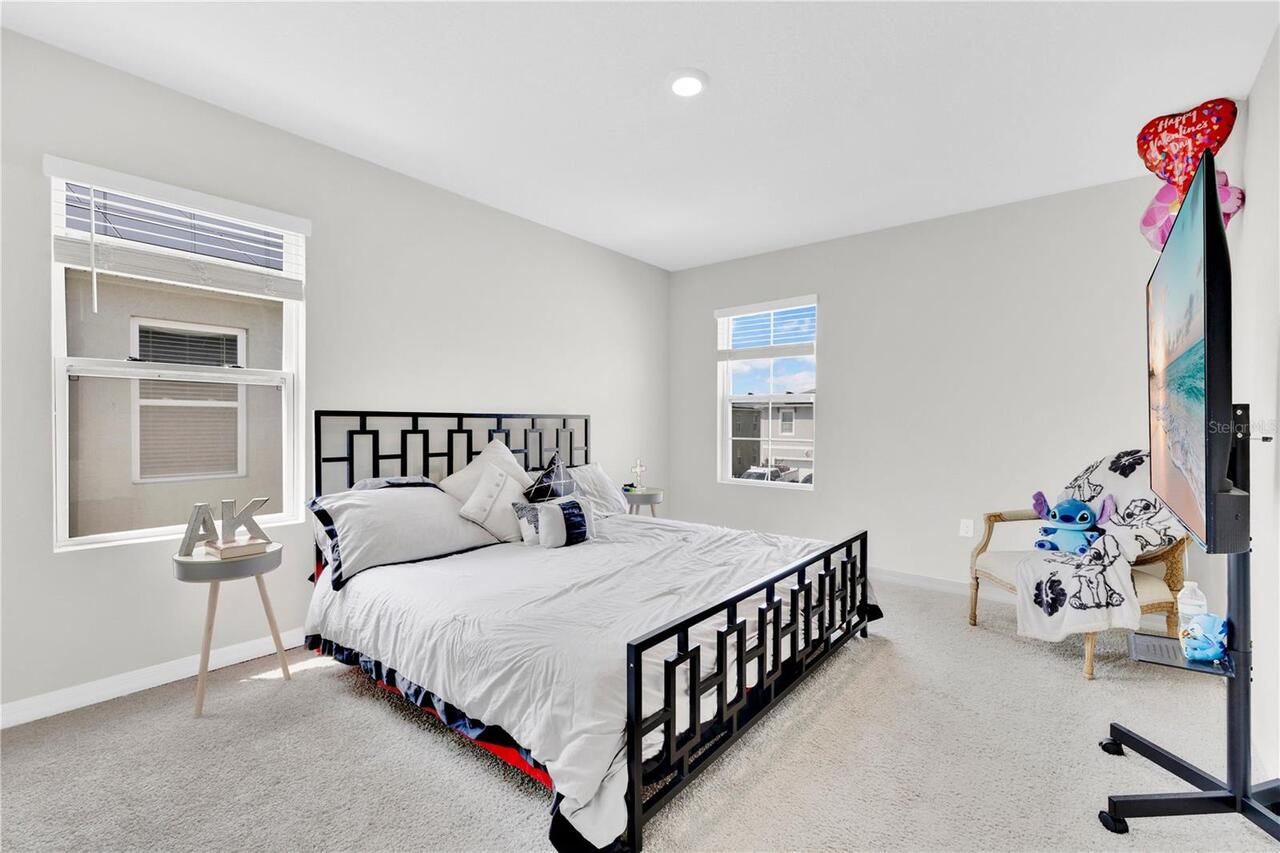 Listing Photo 11