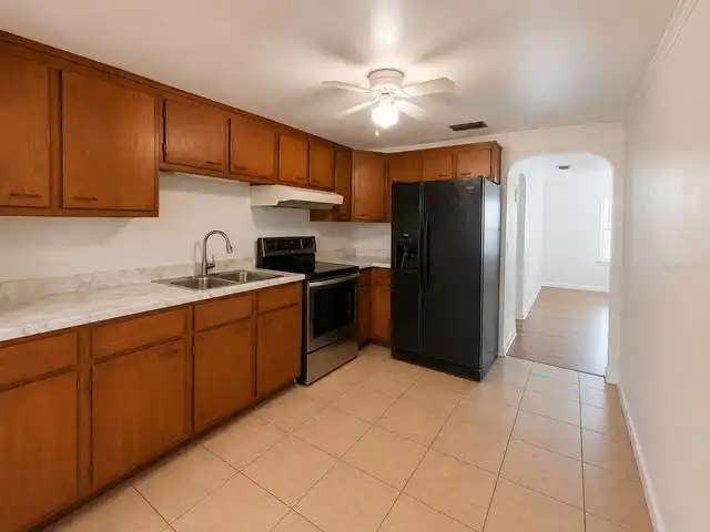 Listing Photo 7